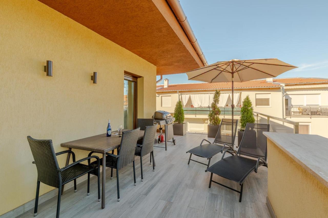 Casa Luxury Wellness Apartman By Bltn Сиофок Екстериор снимка